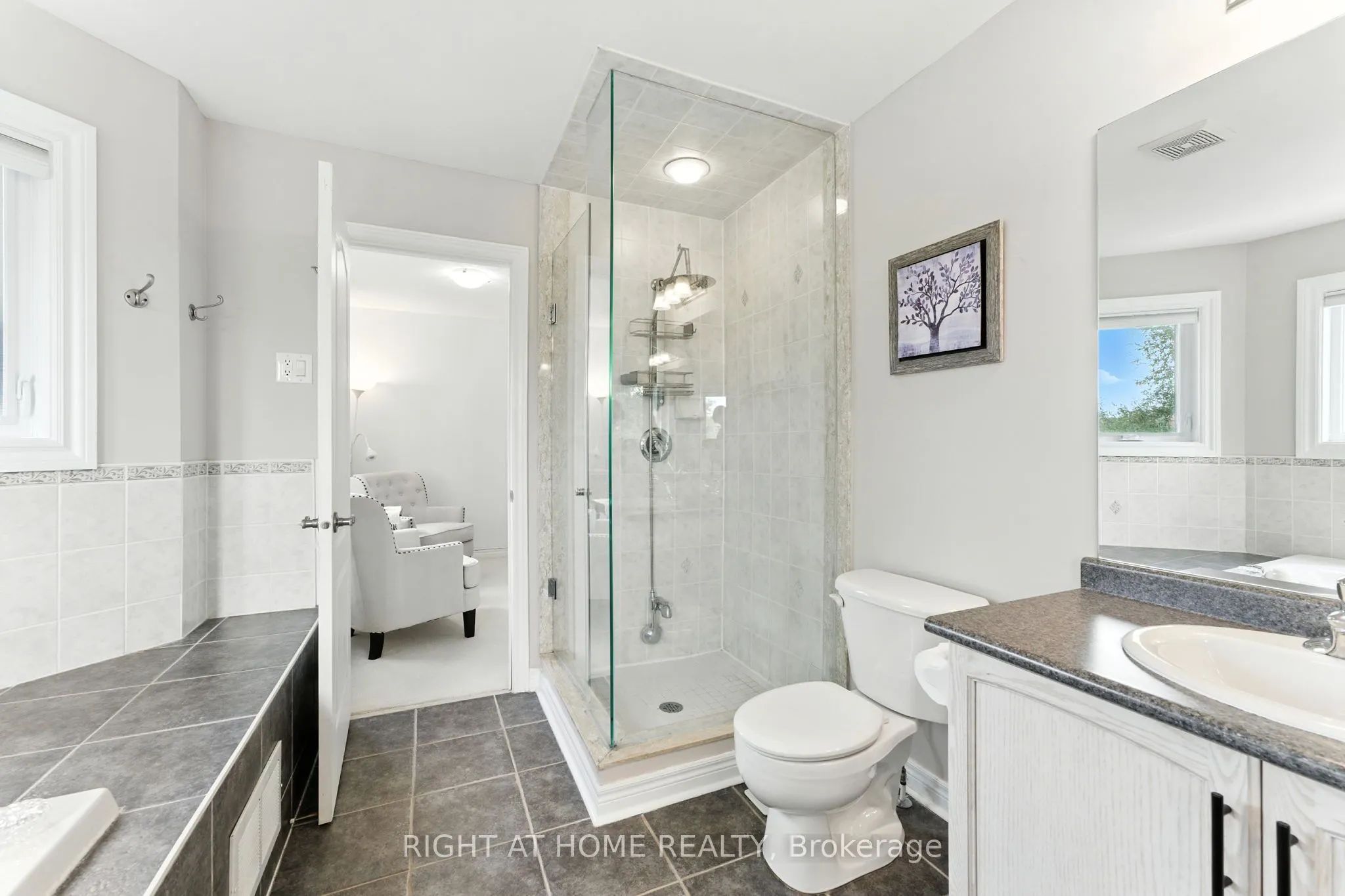 2465 Whistling Springs Crescent