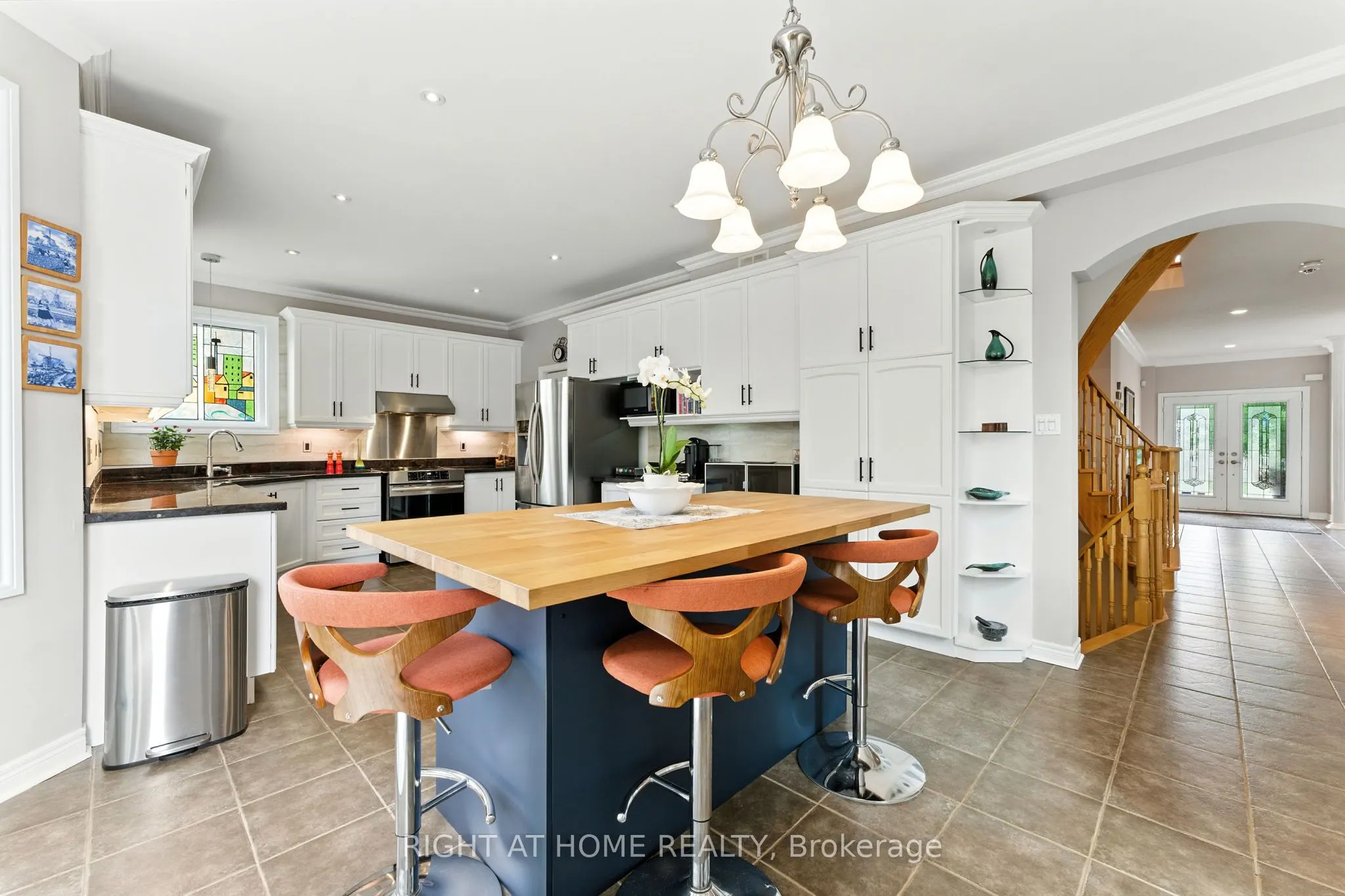 2465 Whistling Springs Crescent