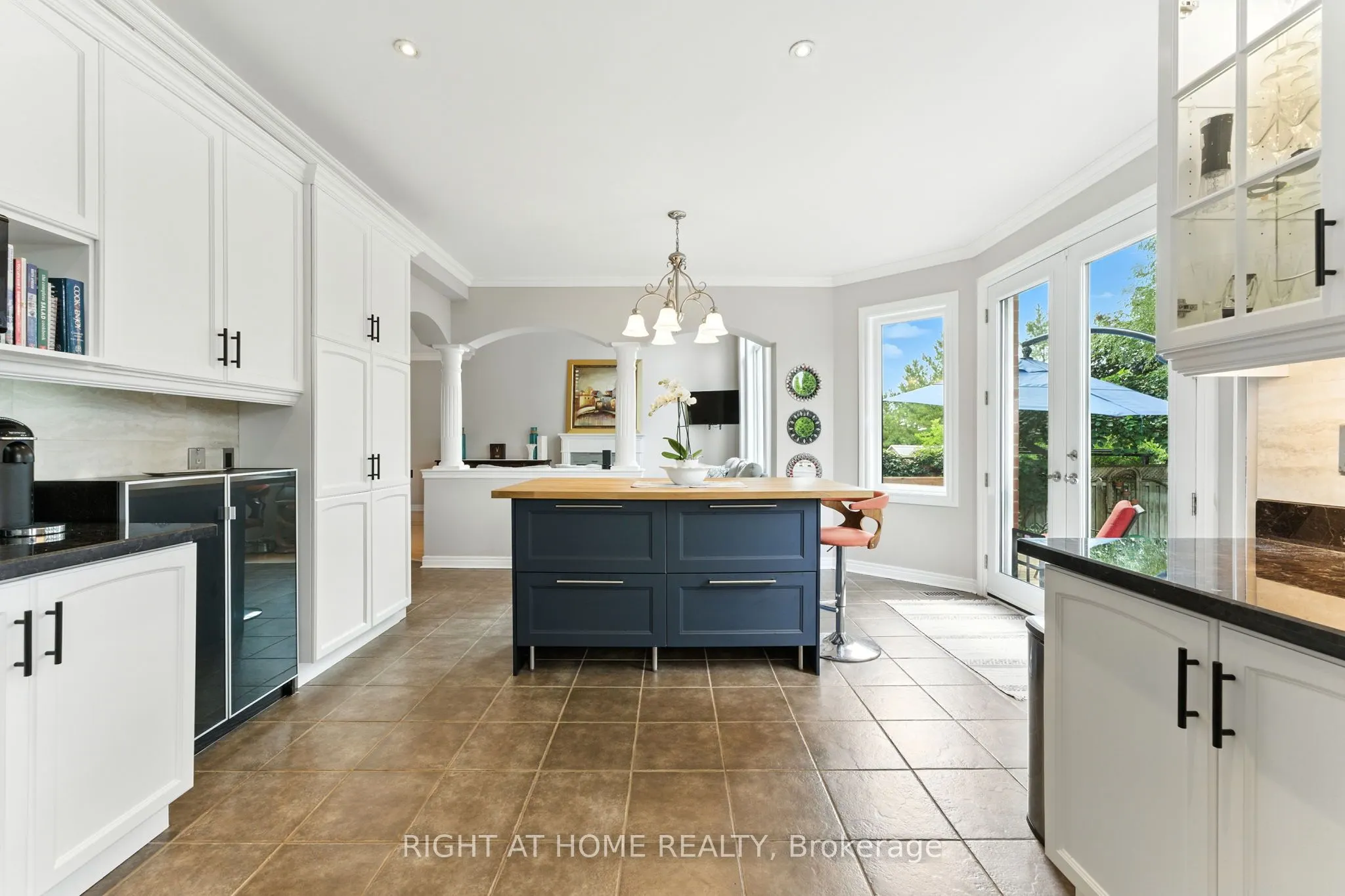 2465 Whistling Springs Crescent