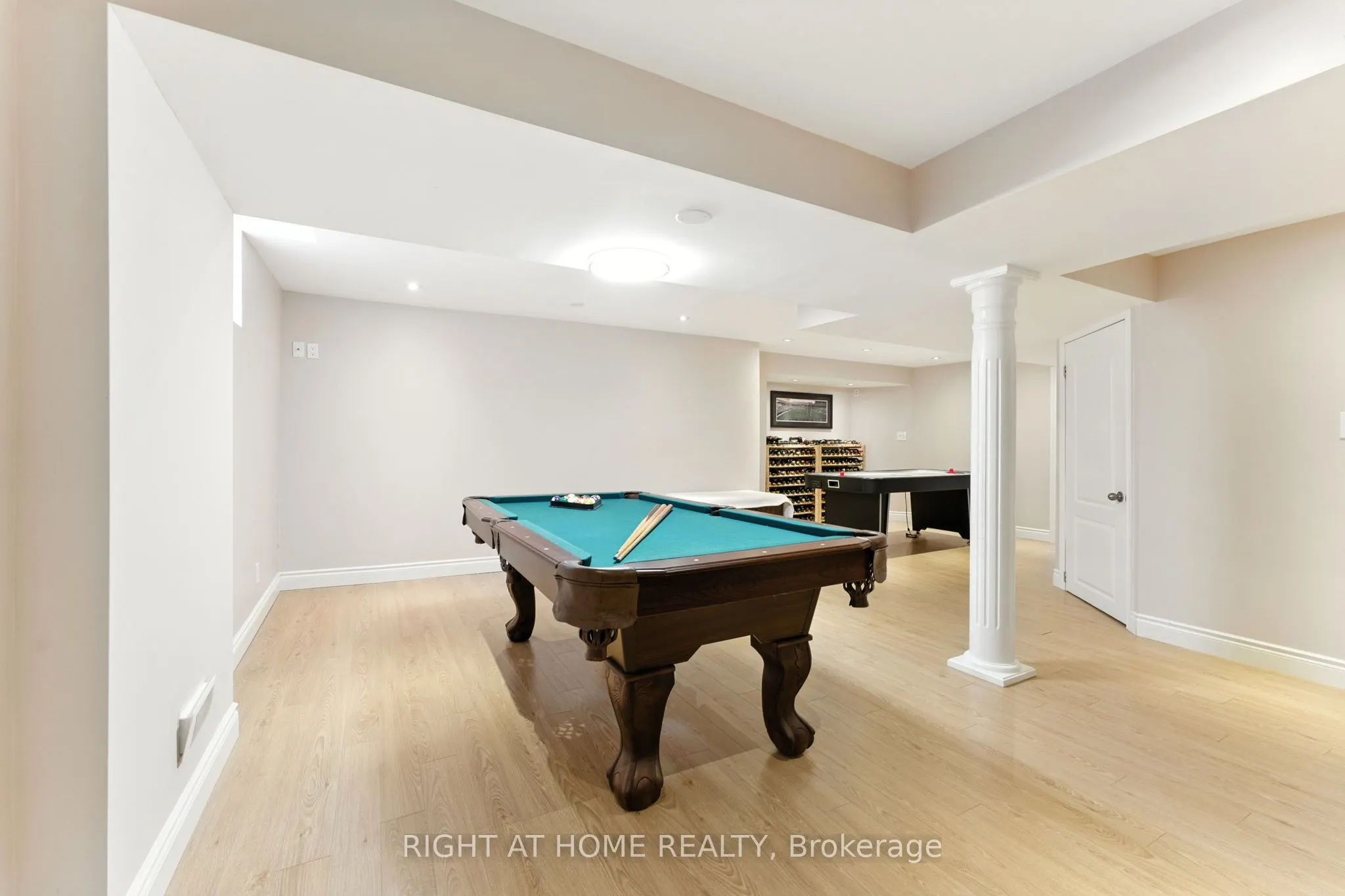 2465 Whistling Springs Crescent