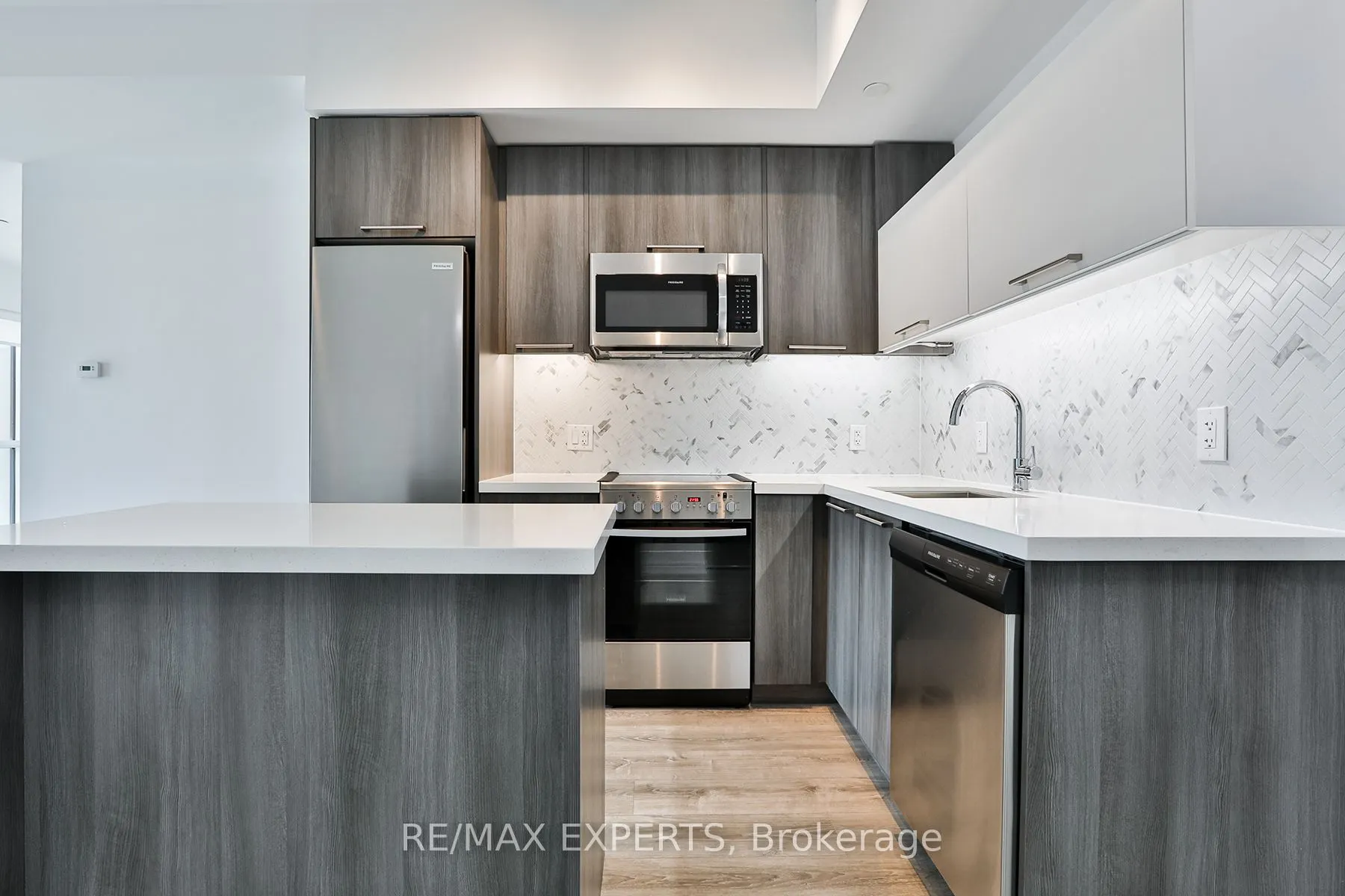 25 Neighbourhood Lane, #603