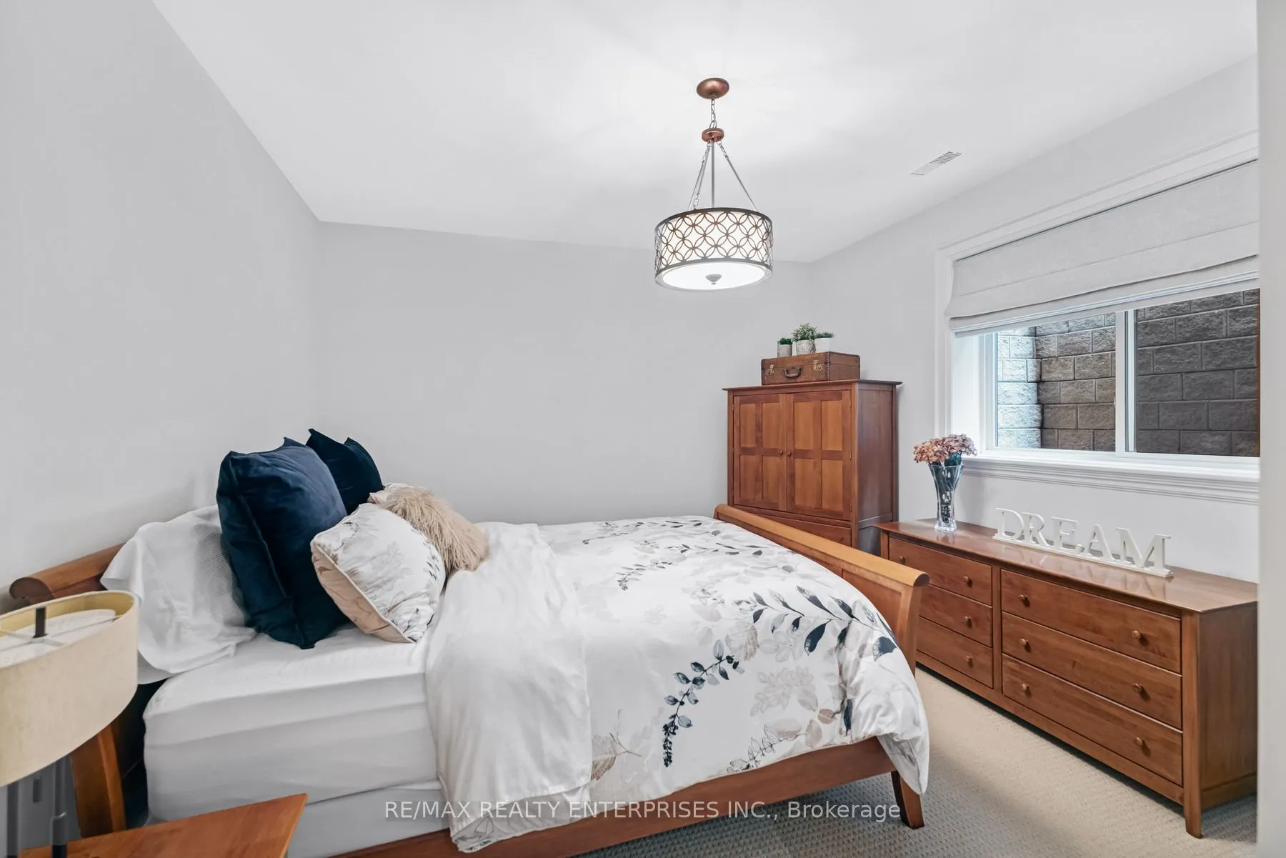 17 Wenonah Drive