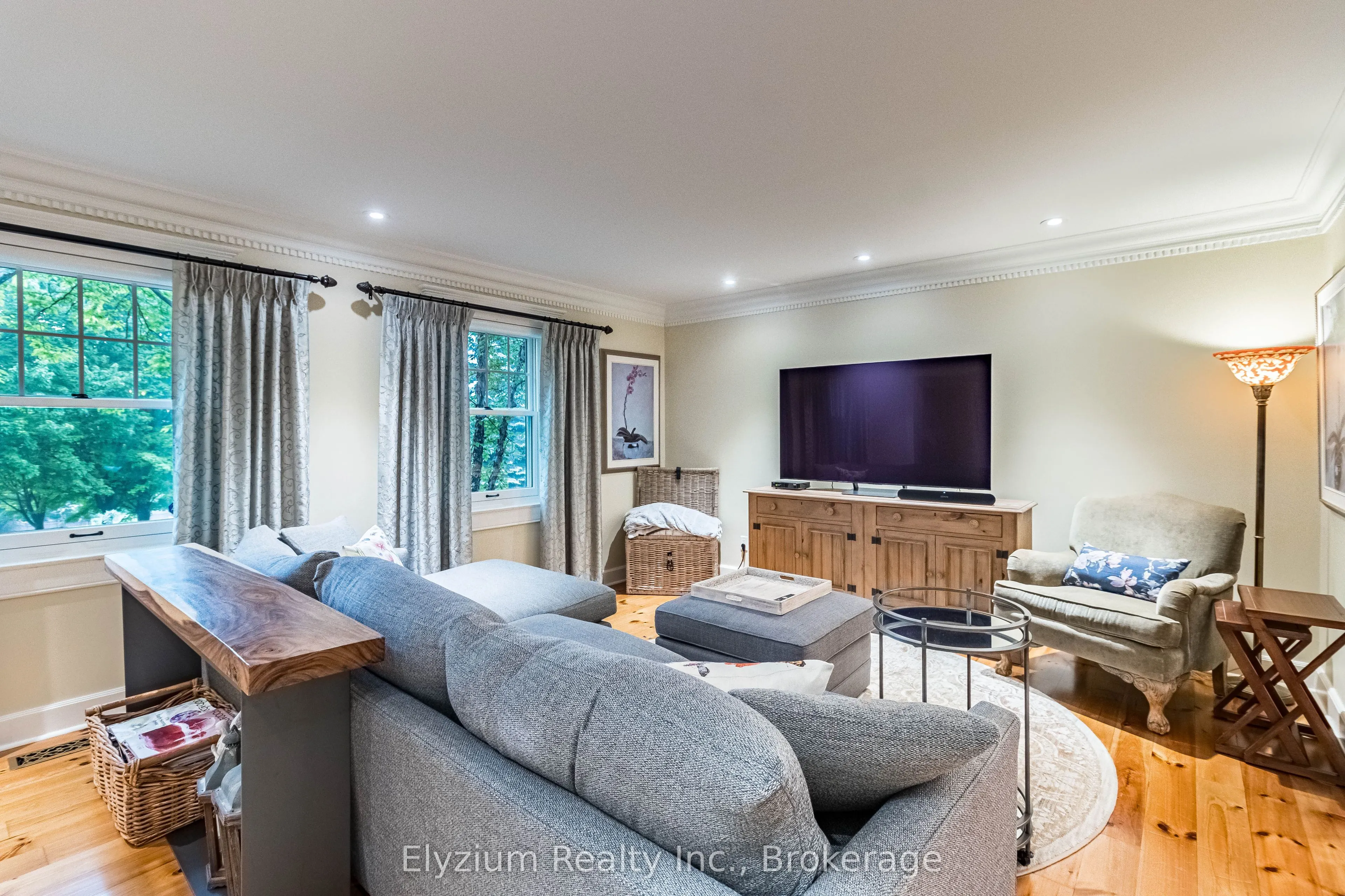 27 Cedar Drive