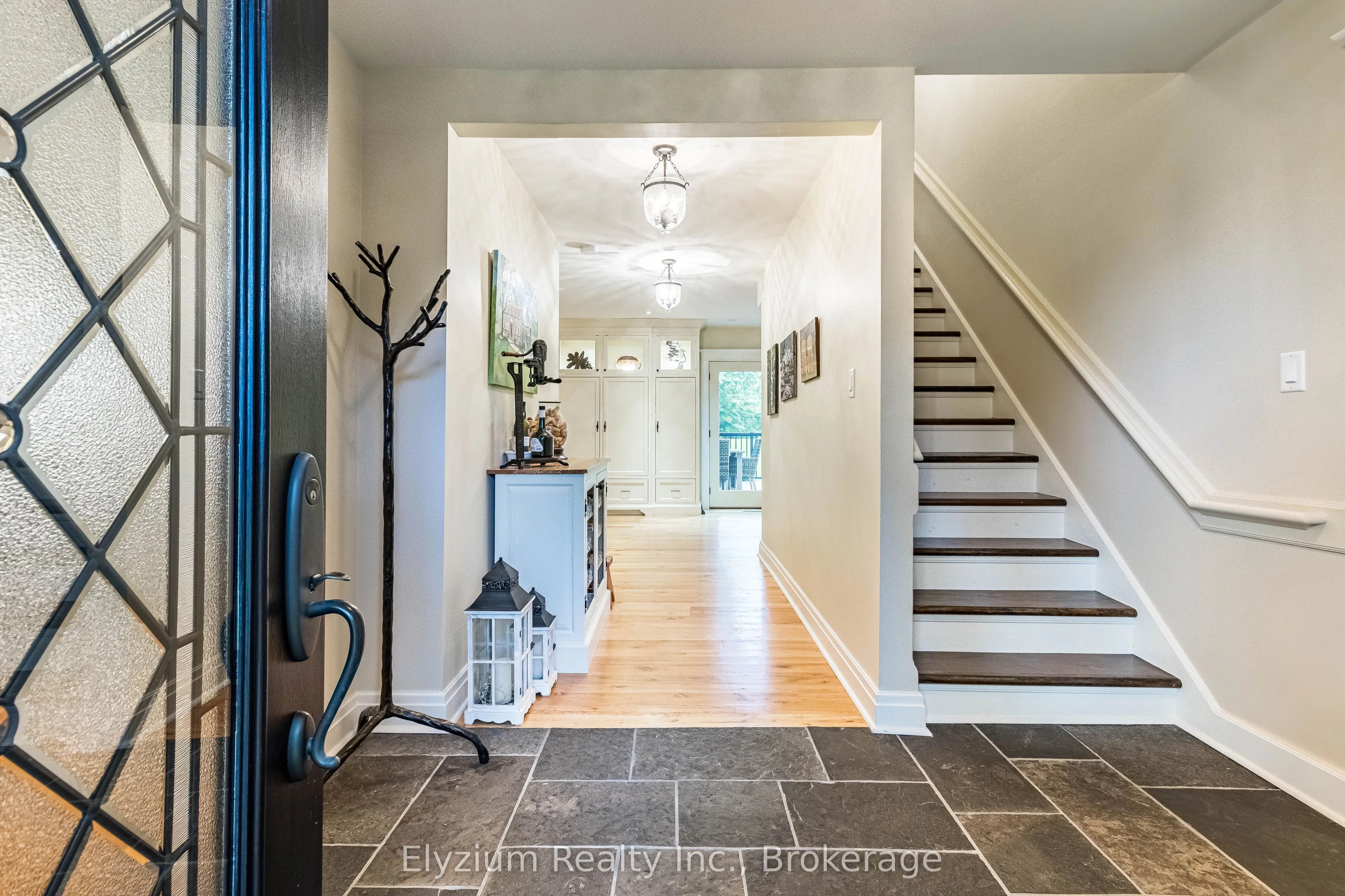 27 Cedar Drive