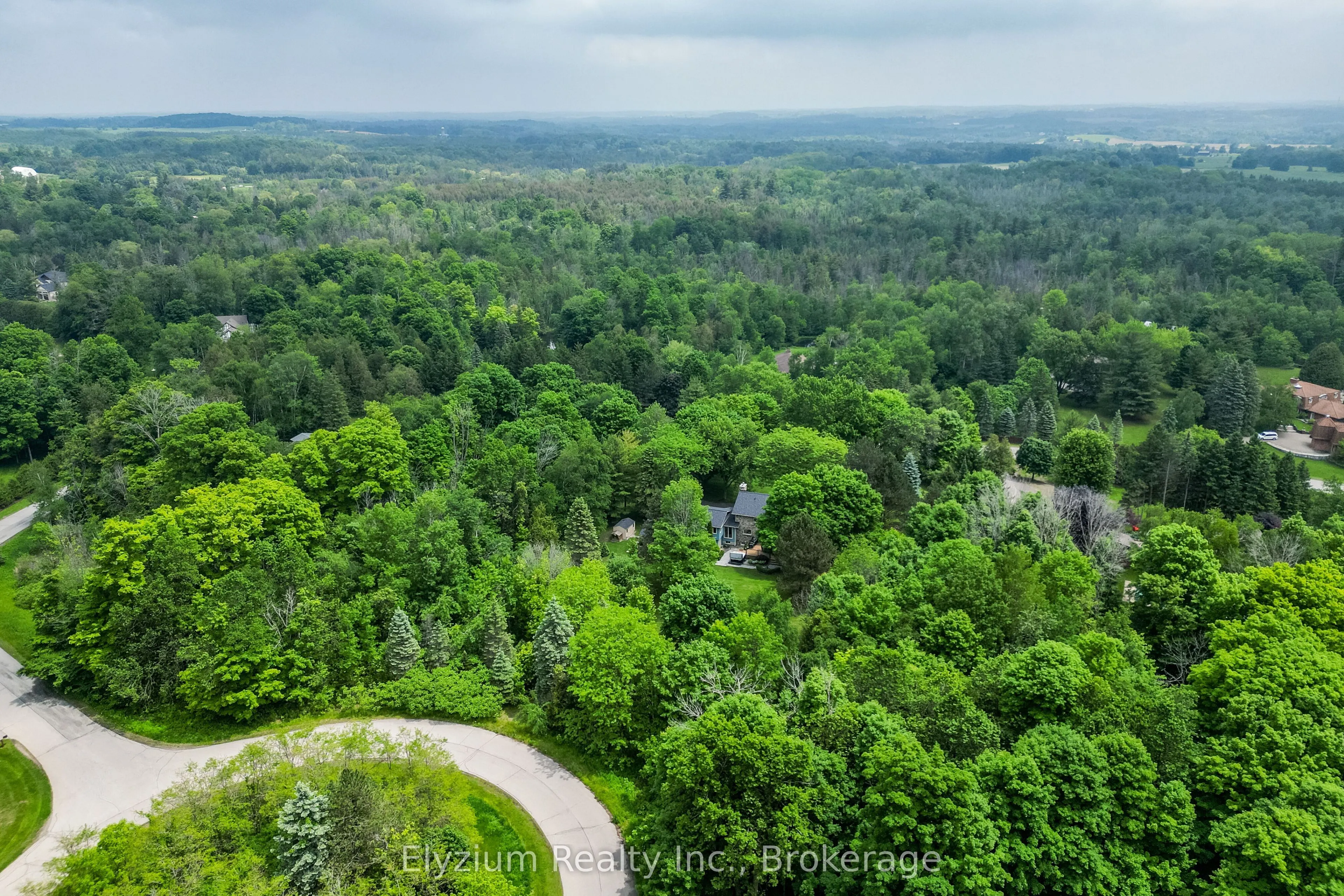 27 Cedar Drive