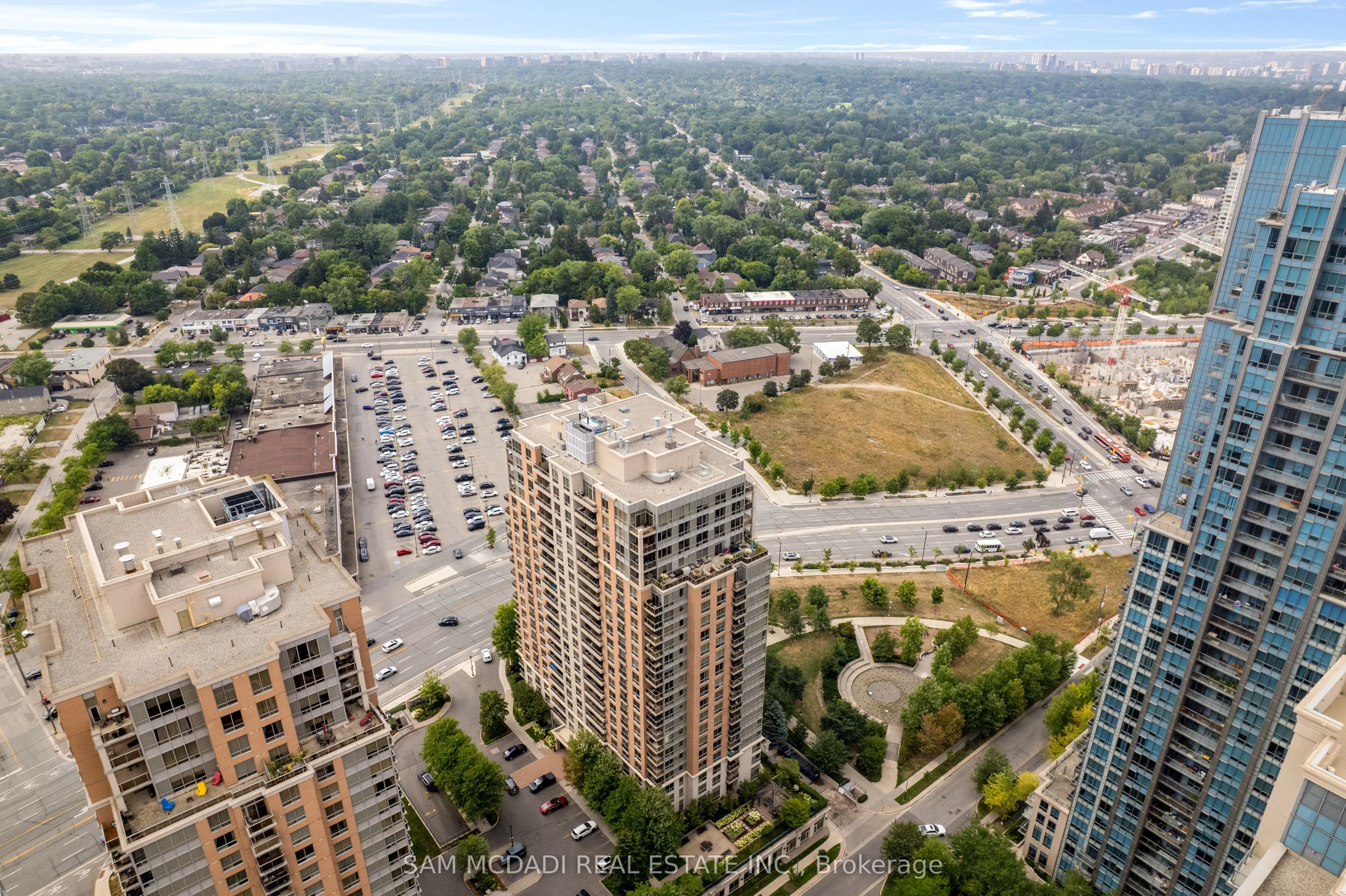 5229 Dundas Street W, #2002