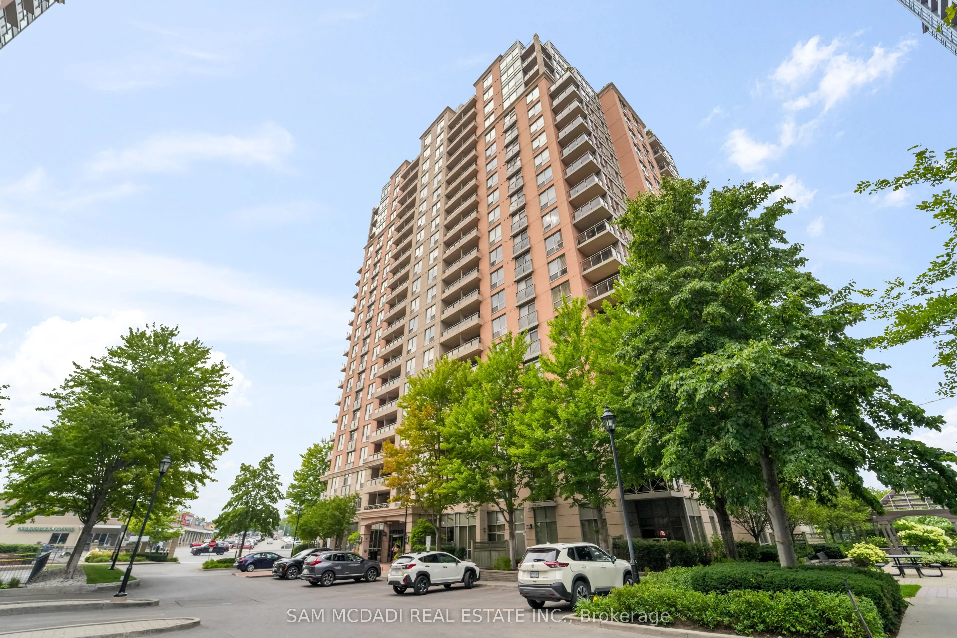 5229 Dundas Street W, #2002