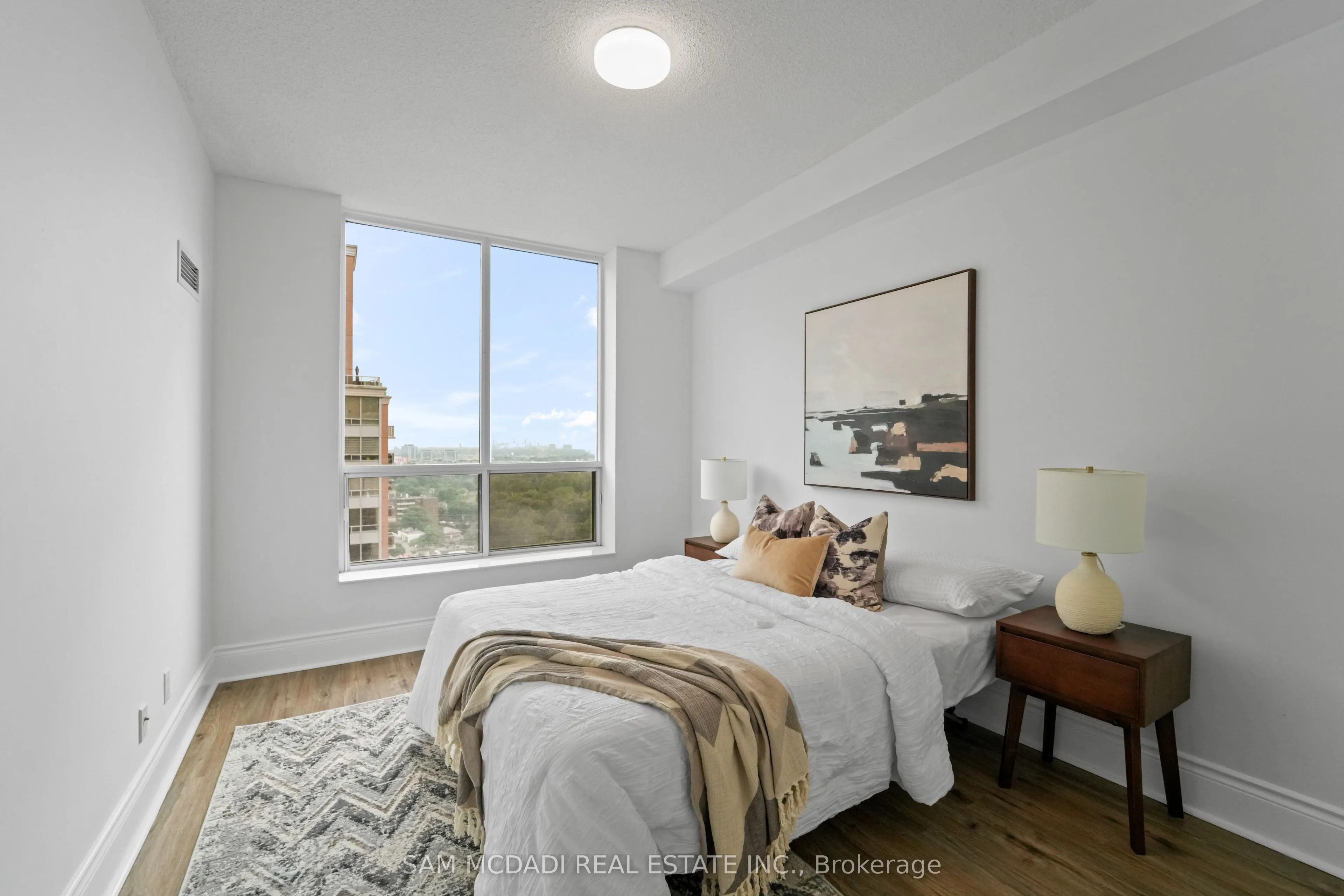 5229 Dundas Street W, #2002