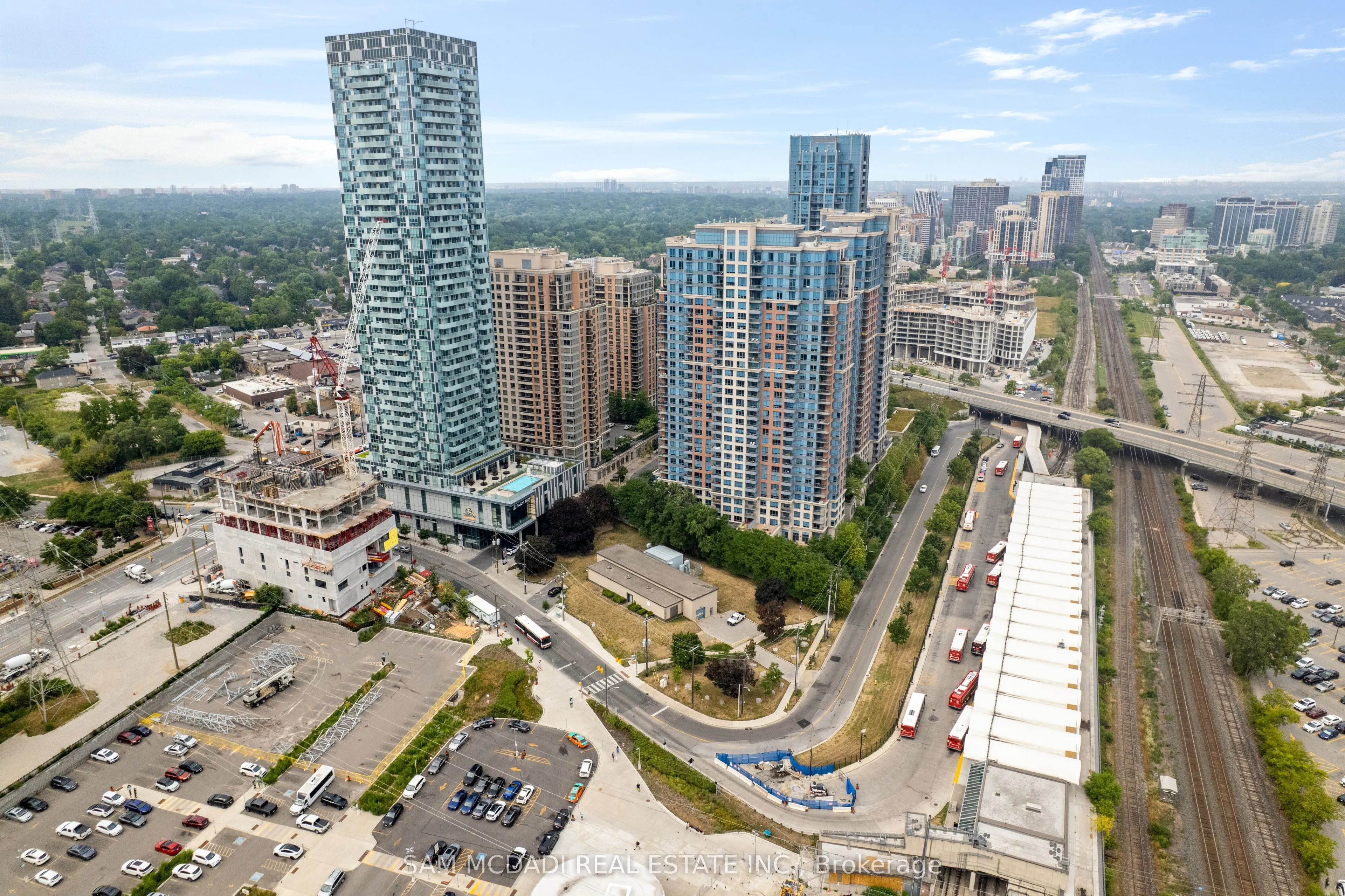 5229 Dundas Street W, #2002