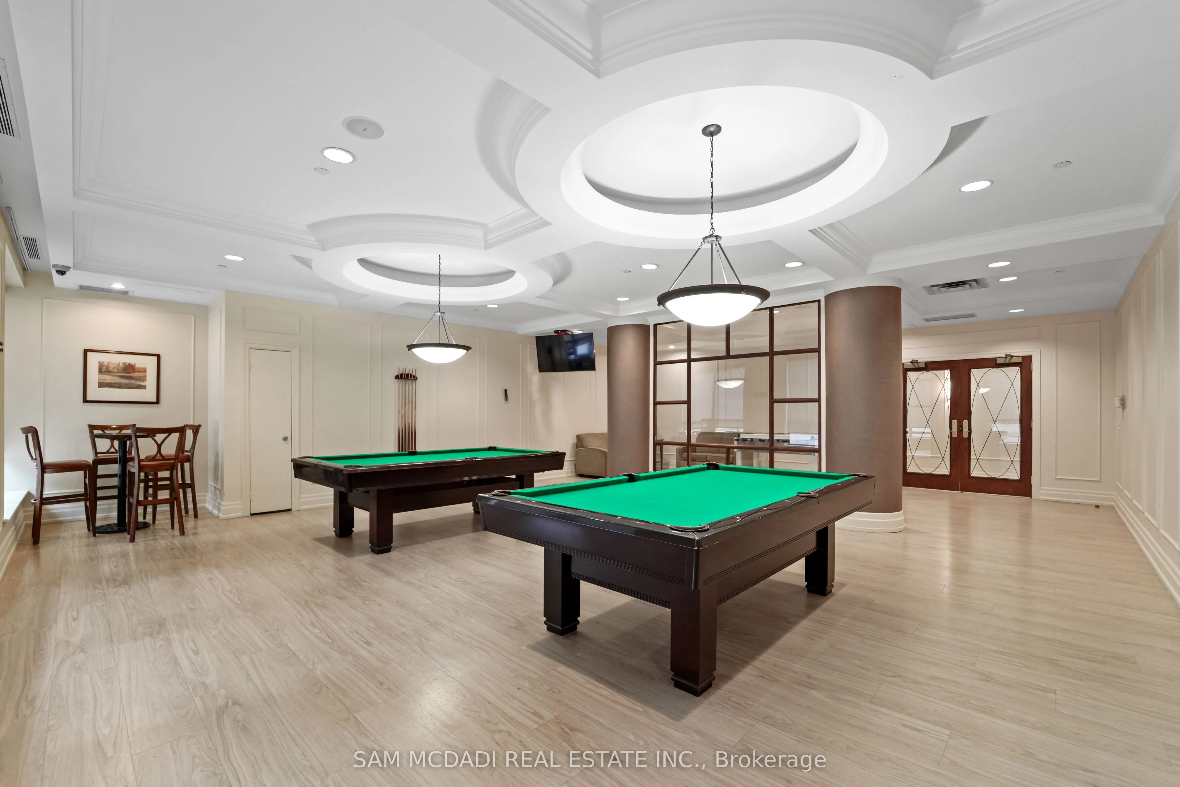 5229 Dundas Street W, #2002