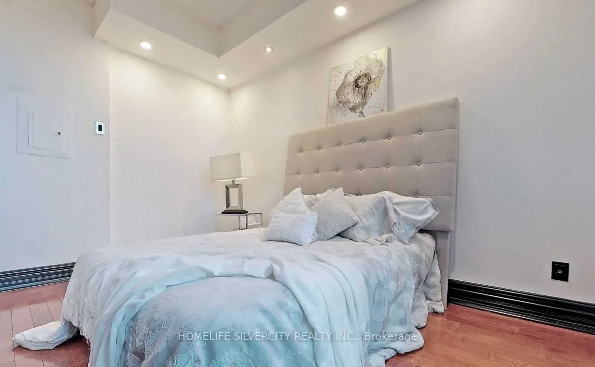 235 Sherway Gardens, #411