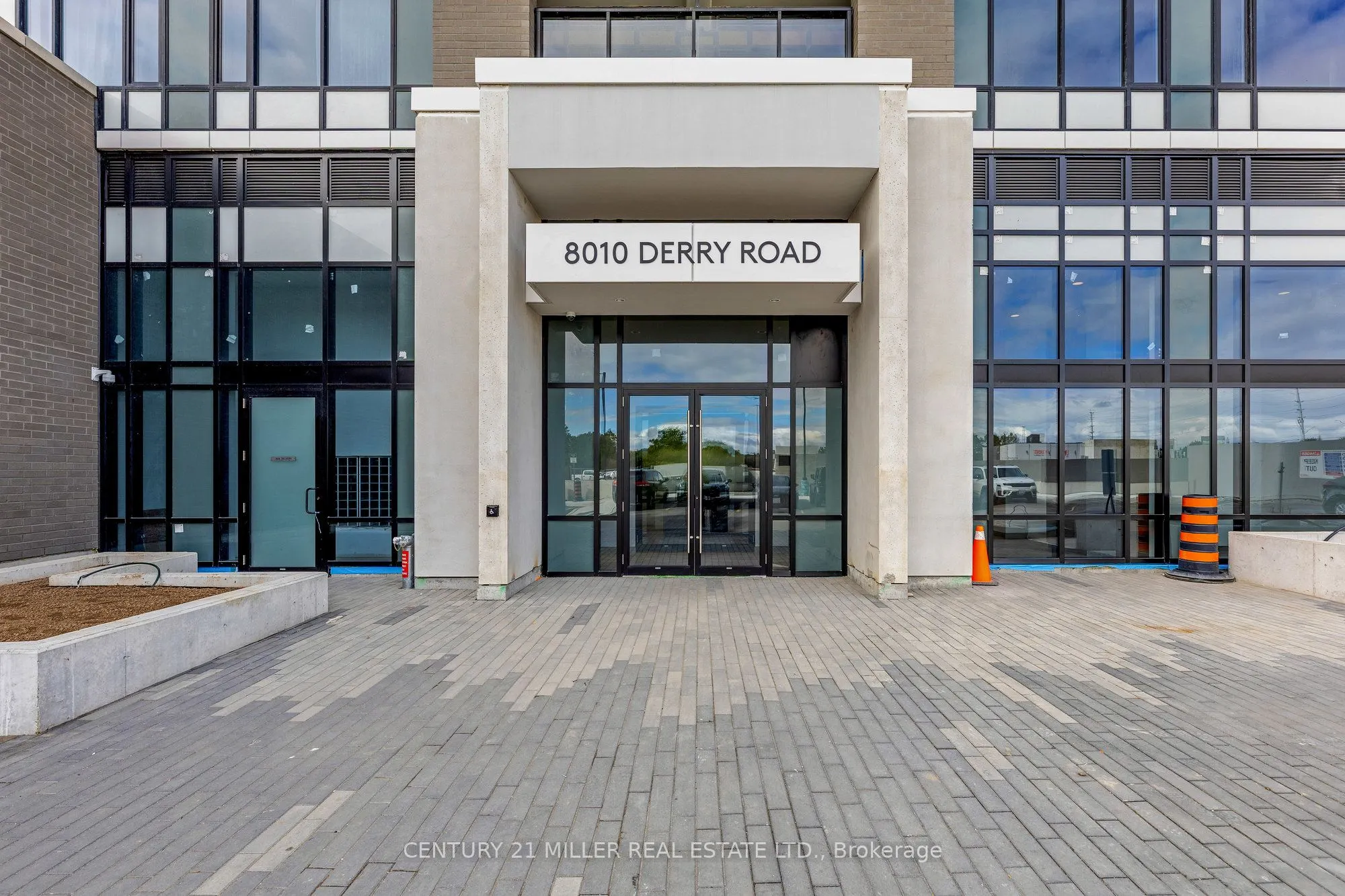 8010 Derry Road, #2004