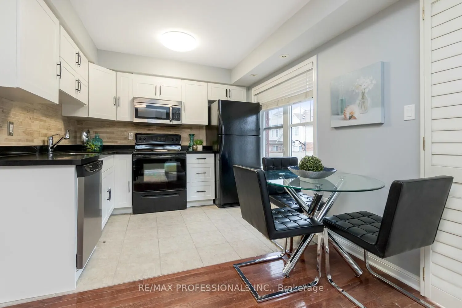 634 Shoreline Drive, #5