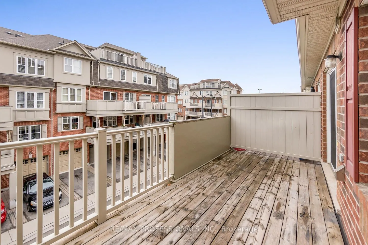 634 Shoreline Drive, #5