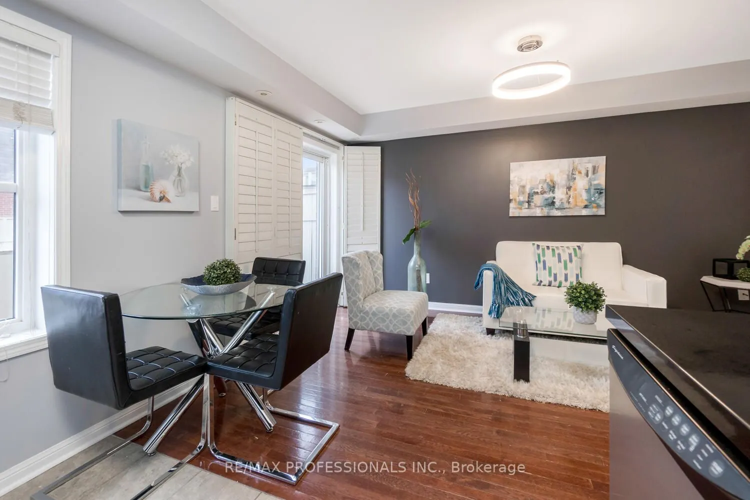 634 Shoreline Drive, #5