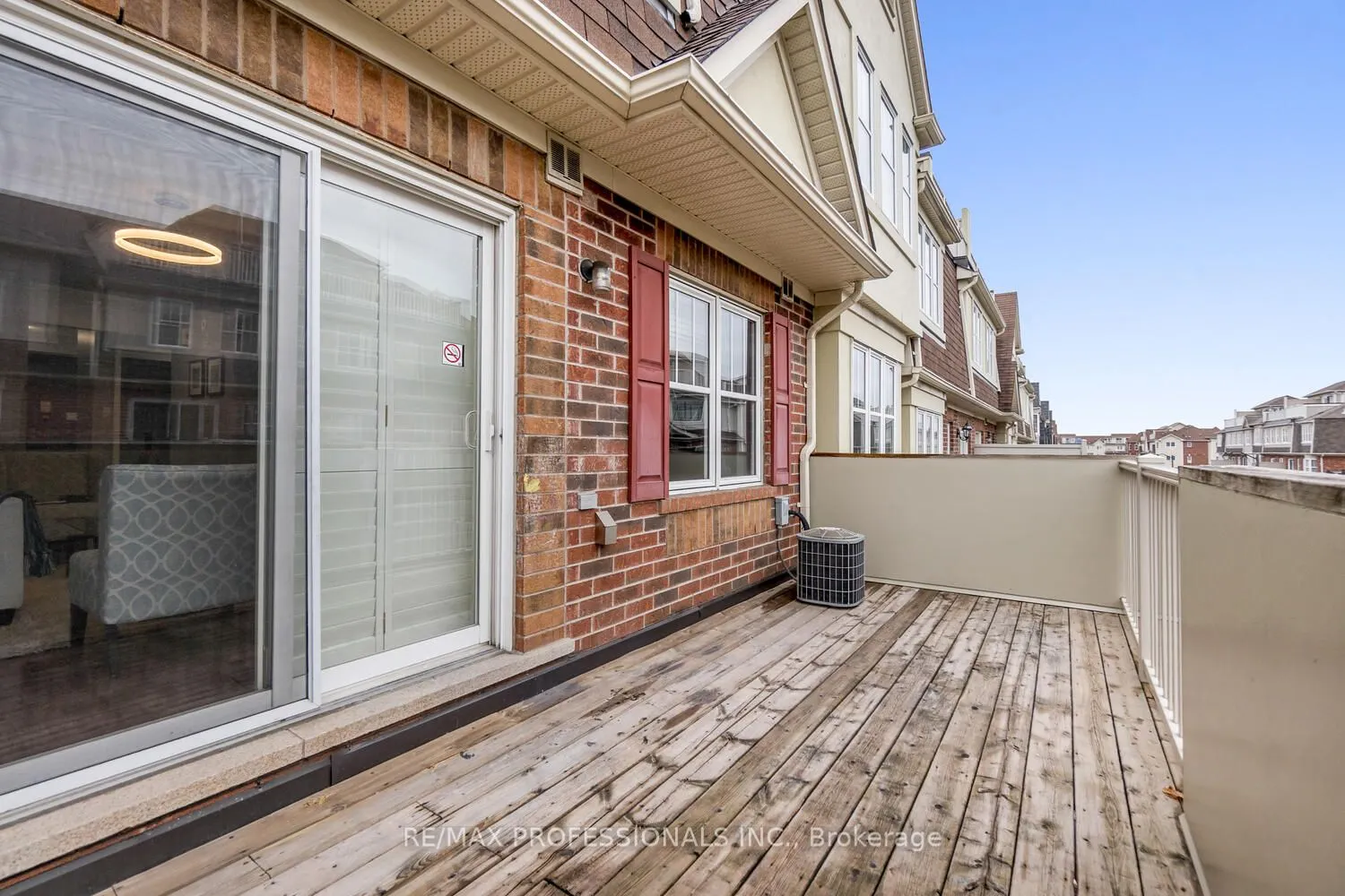 634 Shoreline Drive, #5