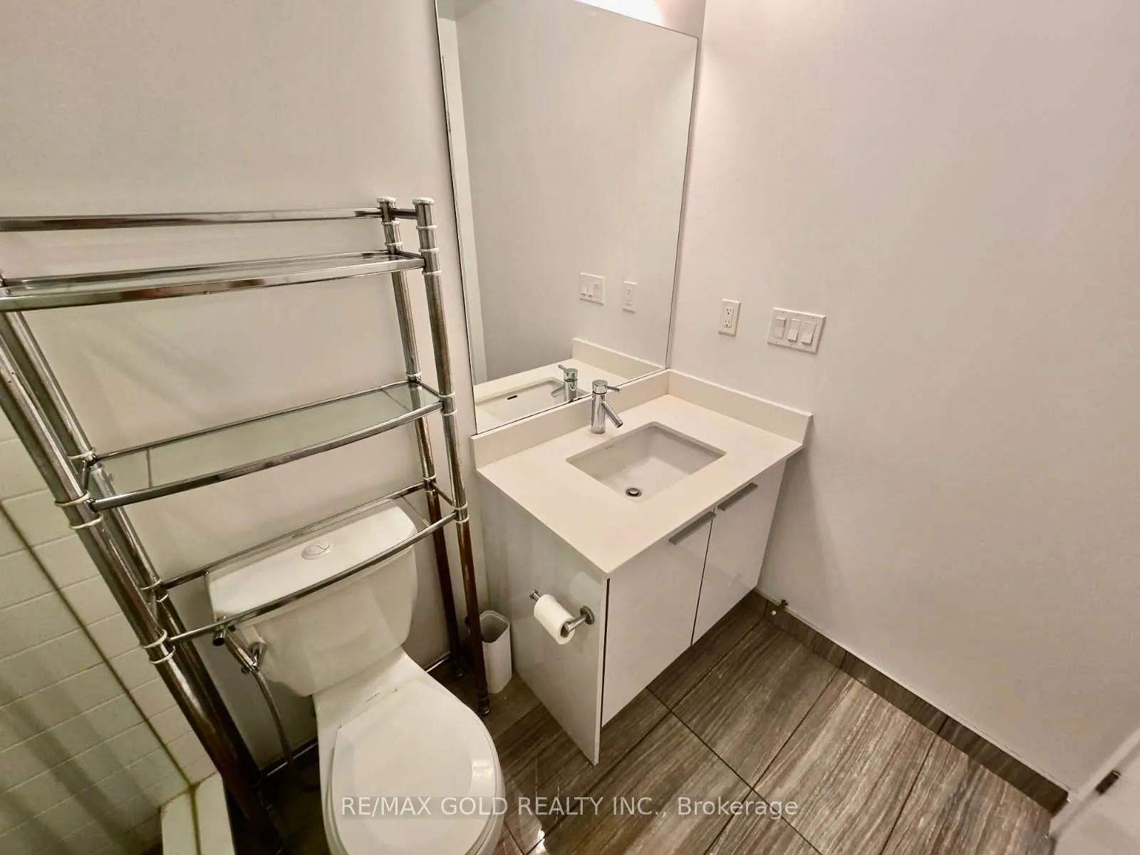 10 Park Lawn Road, #2309