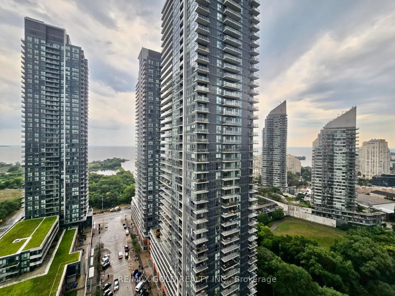 10 Park Lawn Road, #2309