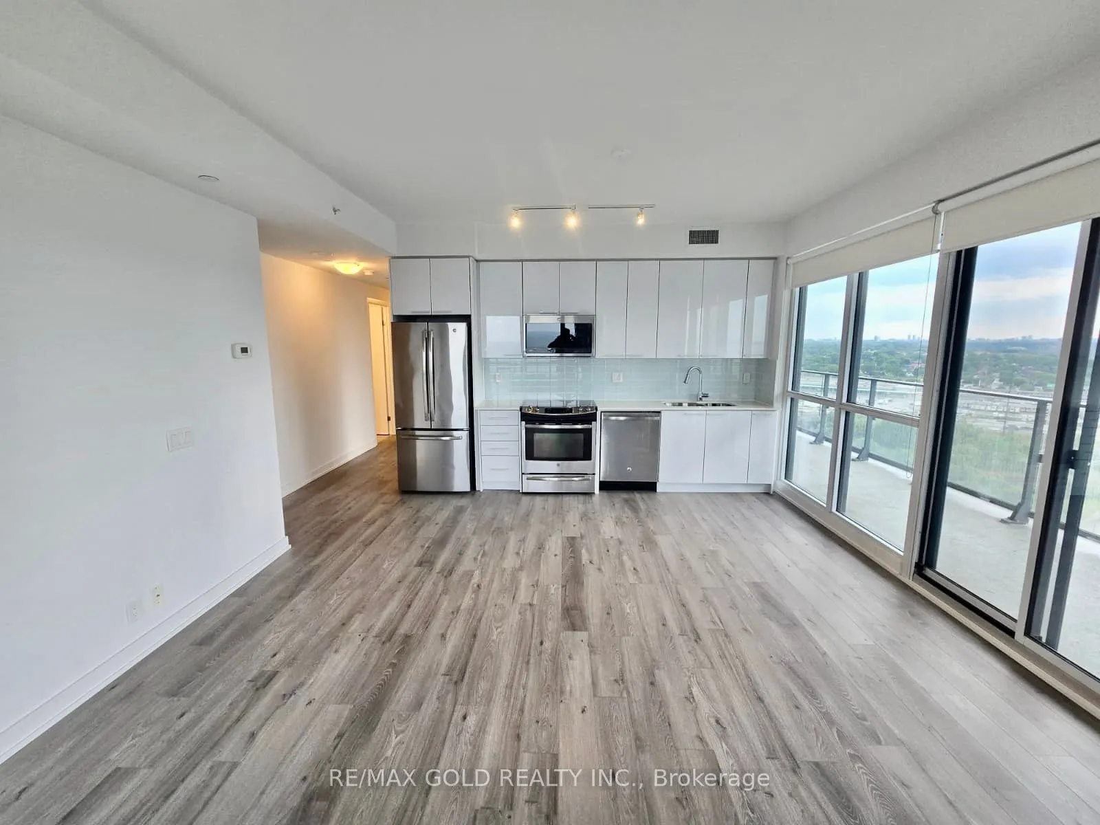 10 Park Lawn Road, #2309