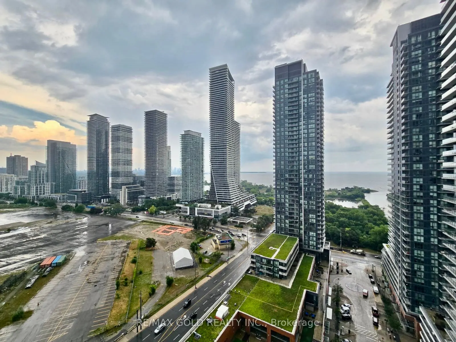 10 Park Lawn Road, #2309