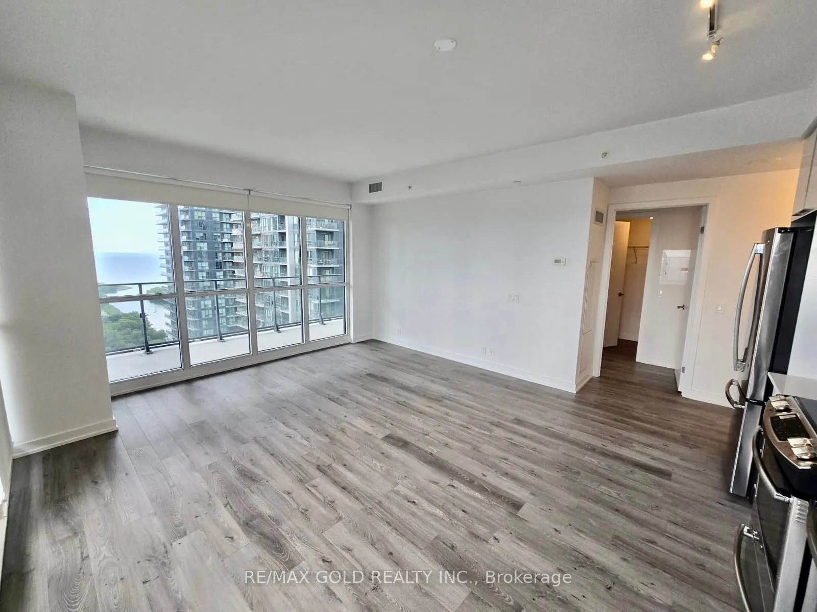 10 Park Lawn Road, #2309