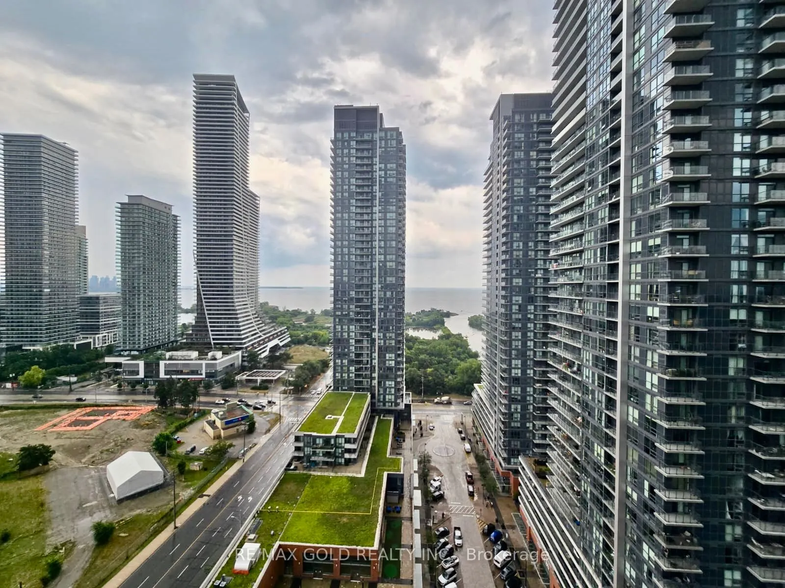10 Park Lawn Road, #2309