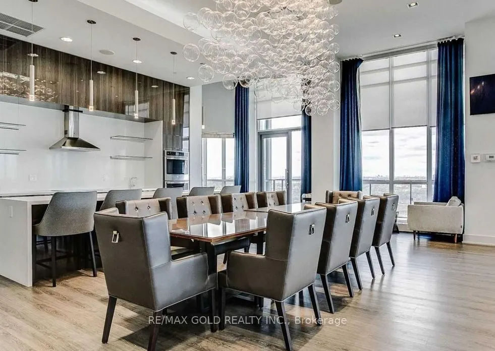 10 Park Lawn Road, #2309