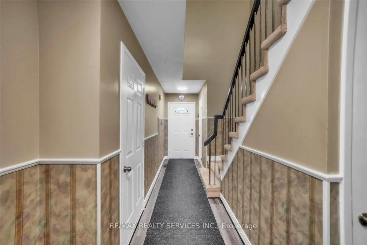 19 Blossom Avenue