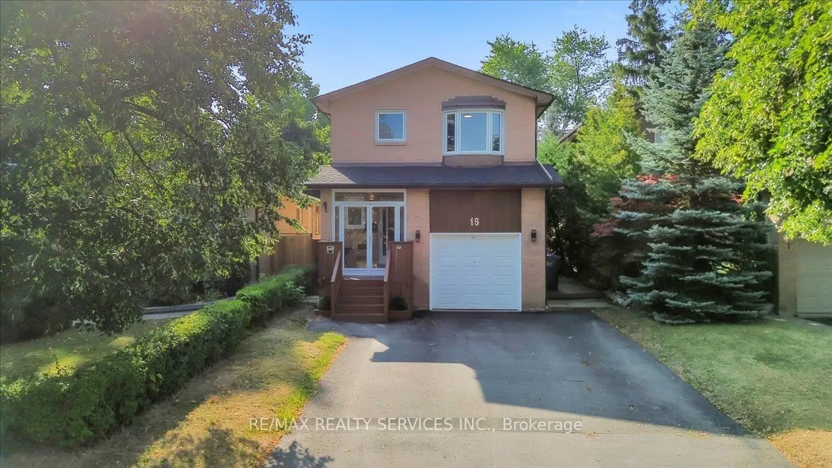 19 Blossom Avenue