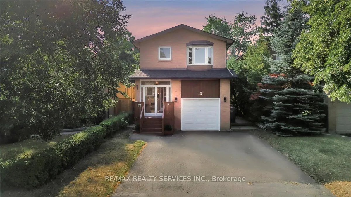 19 Blossom Avenue