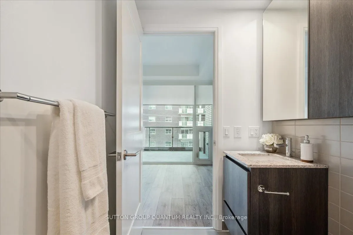 21 Park Street E, #315