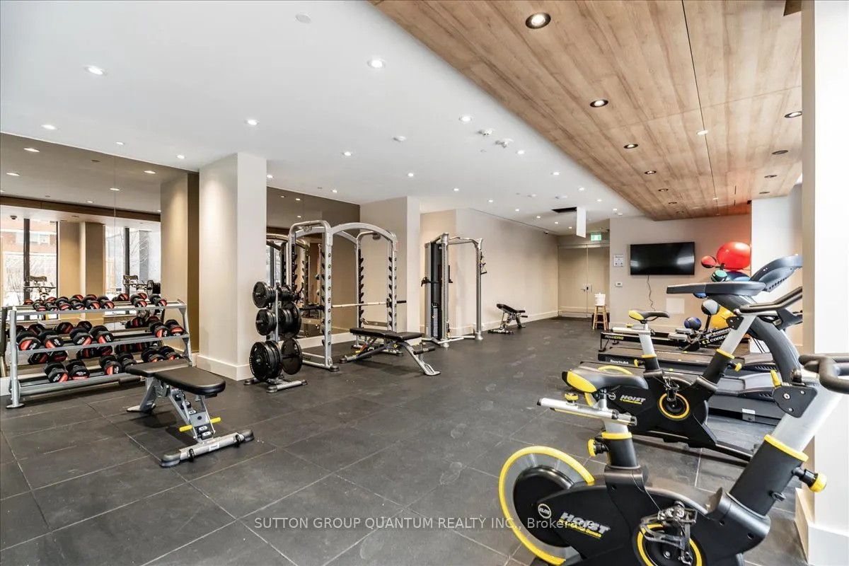 21 Park Street E, #315