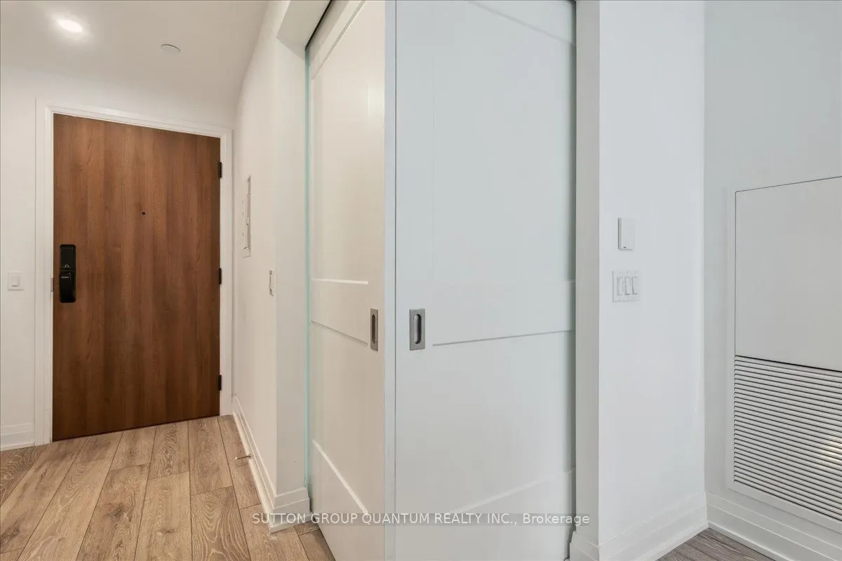 21 Park Street E, #315