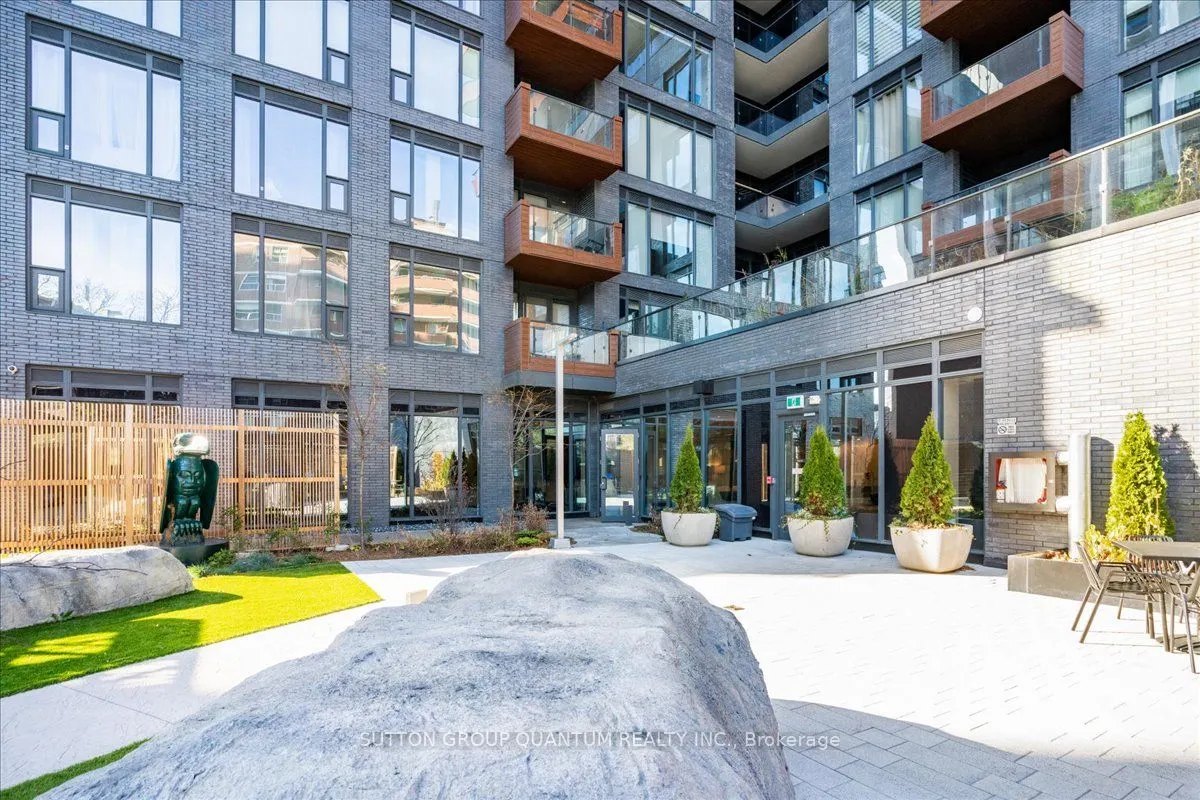 21 Park Street E, #315