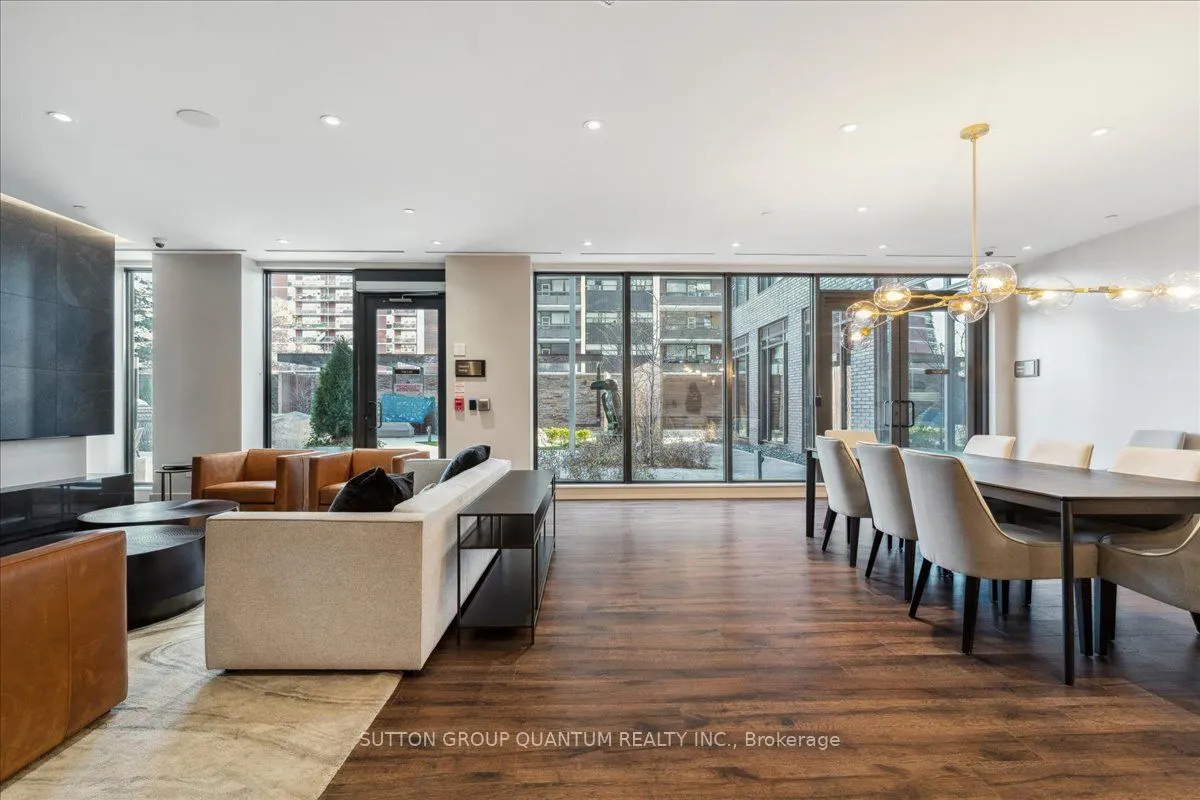 21 Park Street E, #315