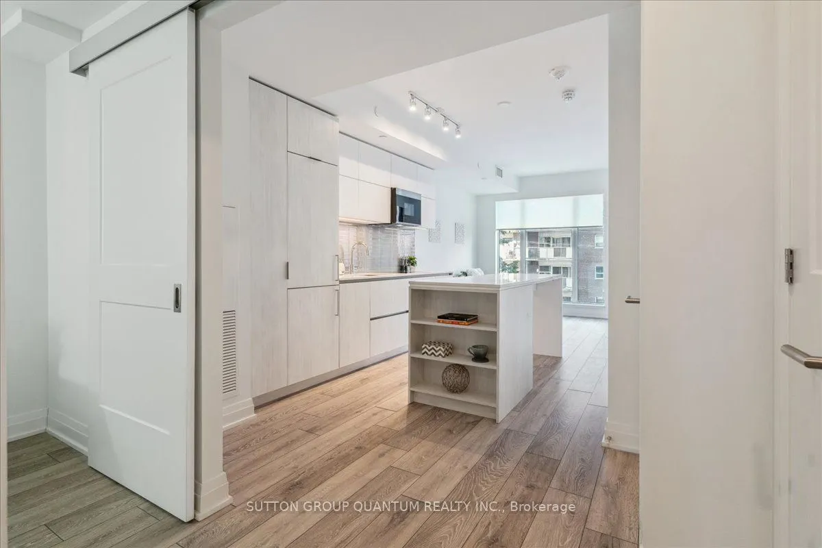 21 Park Street E, #315