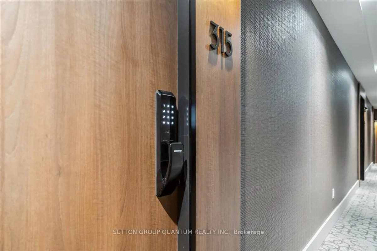 21 Park Street E, #315