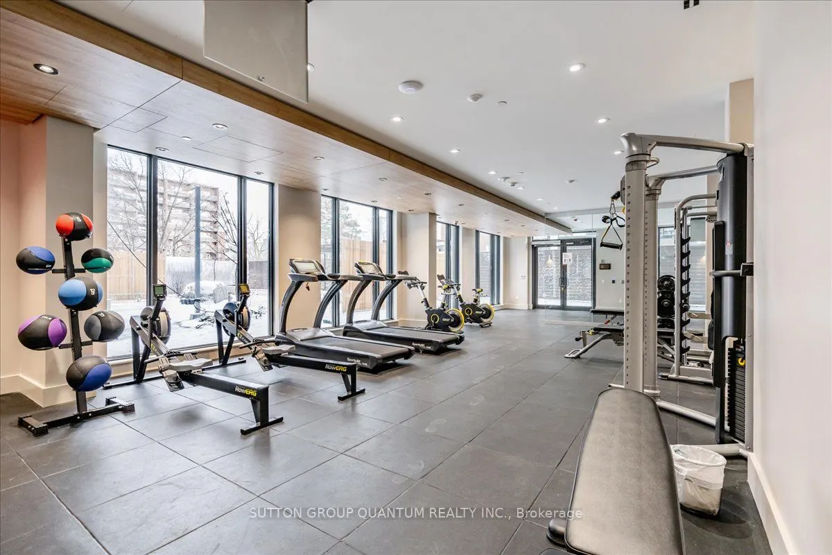 21 Park Street E, #315
