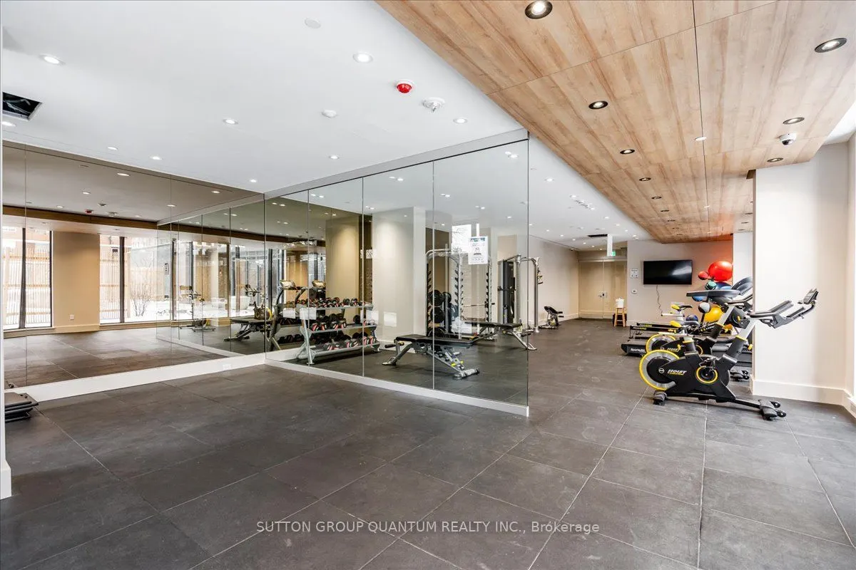 21 Park Street E, #315