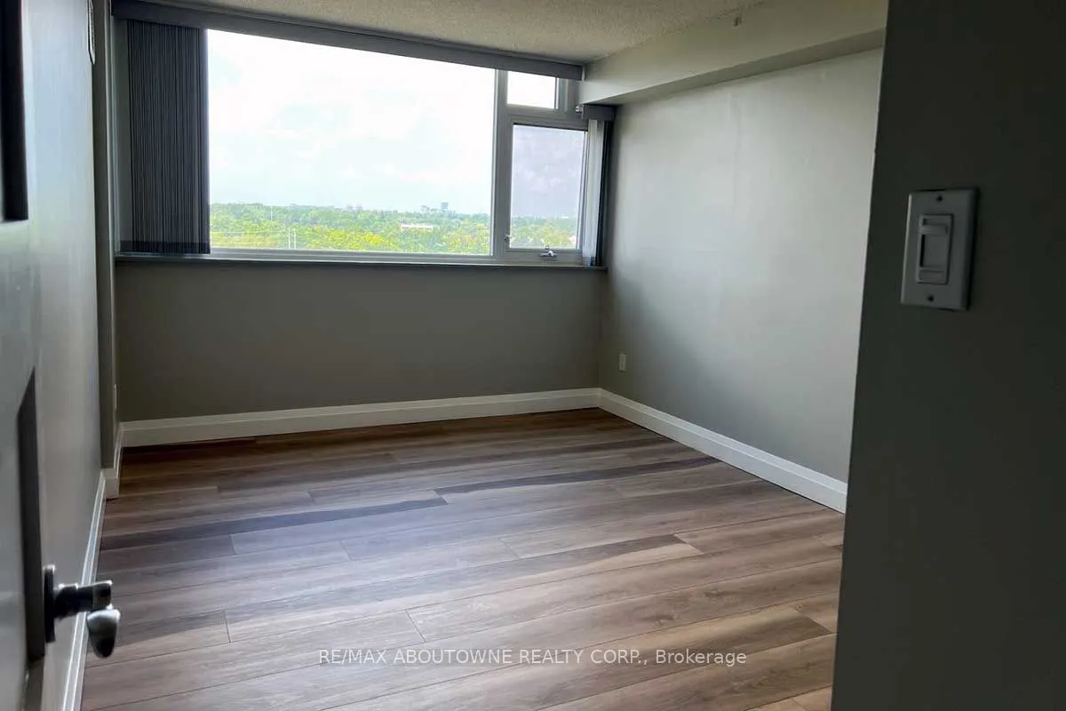20 Speers Road, #903