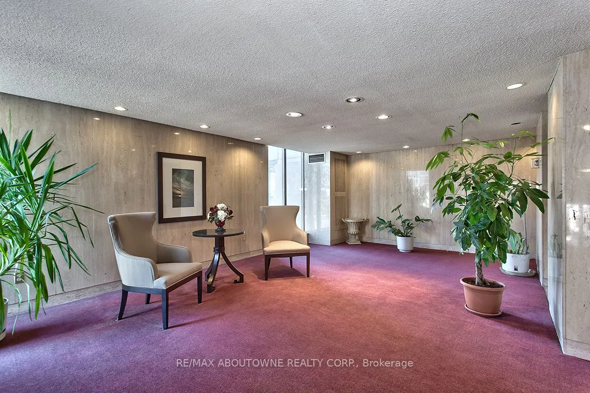 20 Speers Road, #903