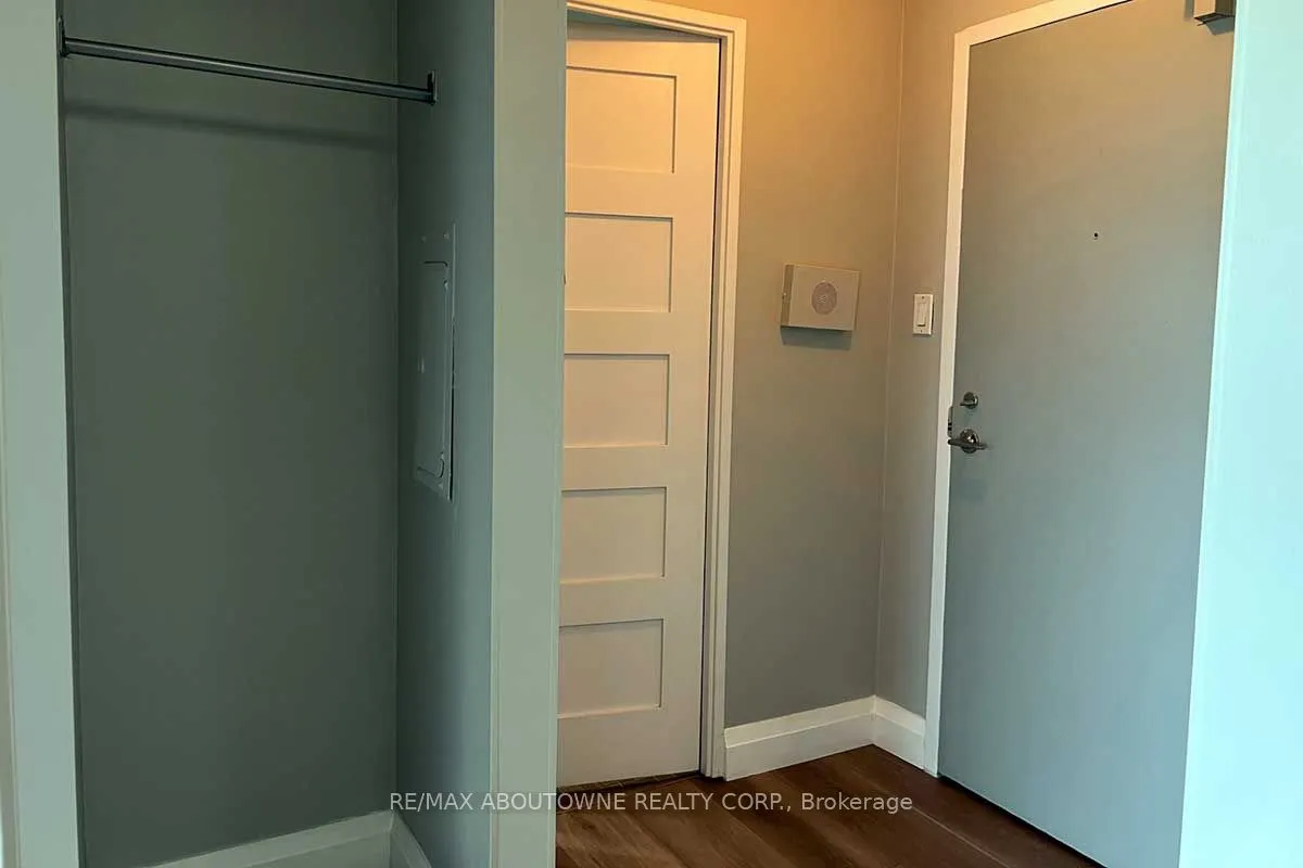 20 Speers Road, #903