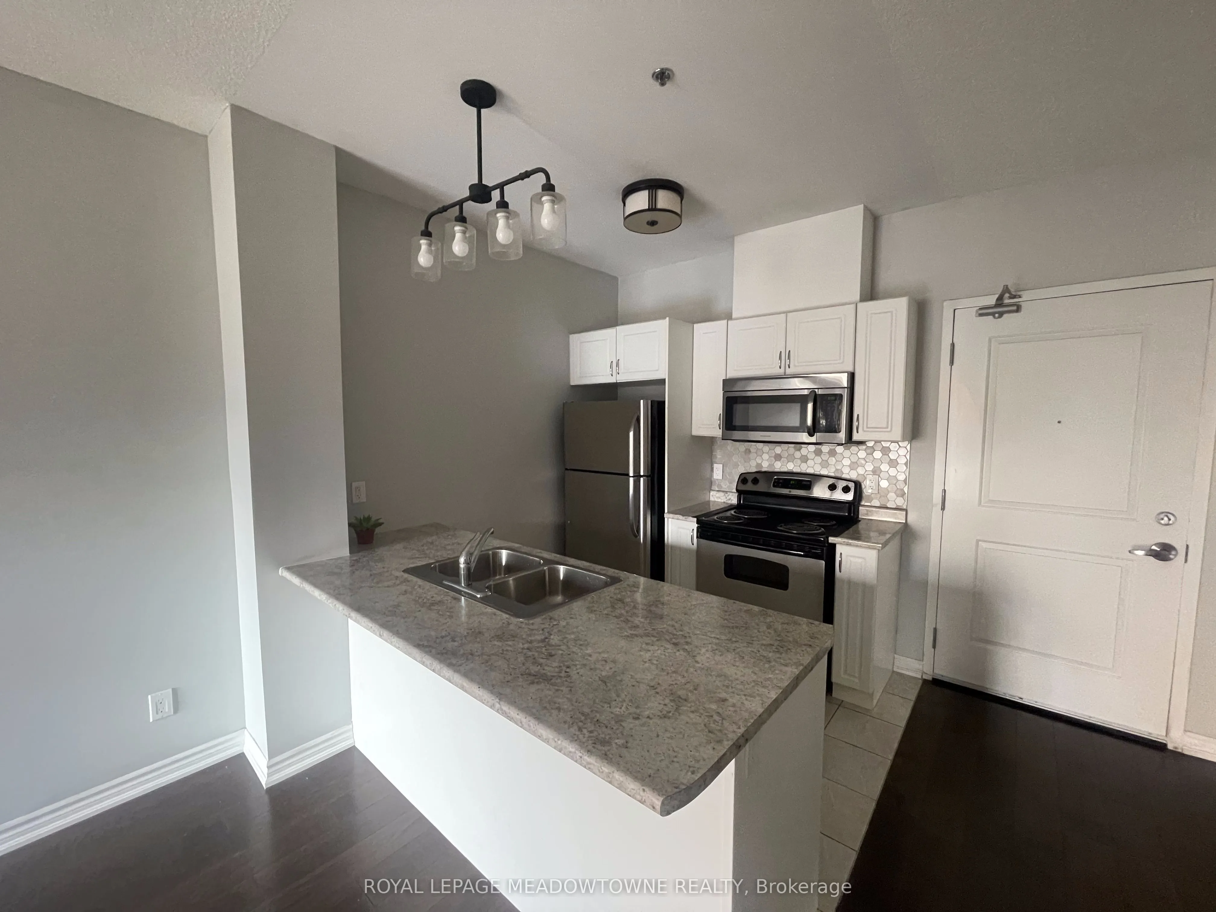 1370 Costigan Road, #108