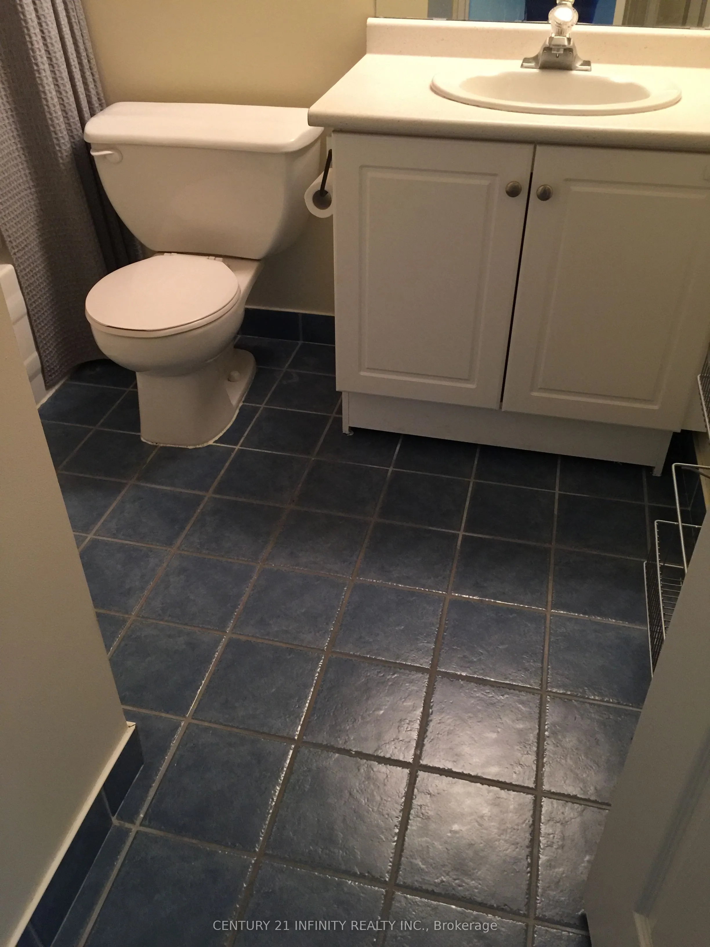 156 Enfield Place, #2116
