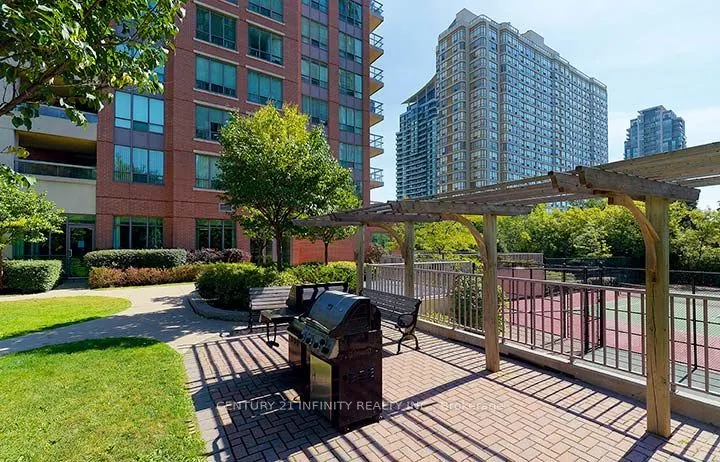 156 Enfield Place, #2116