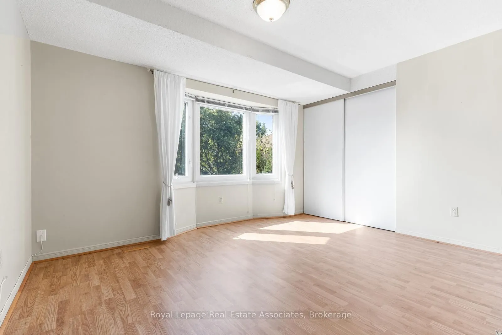 4424 Treetop Court