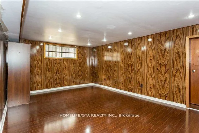 84 Ardglen Drive