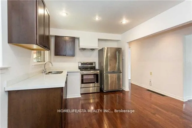 84 Ardglen Drive