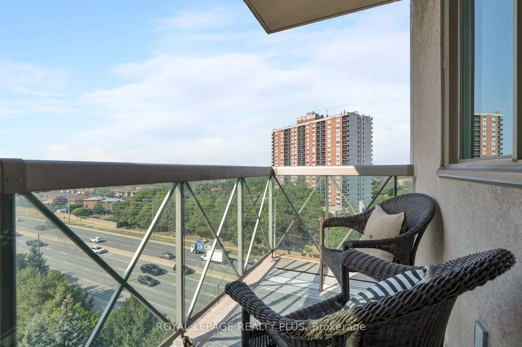 1359 Rathburn Road E, #903