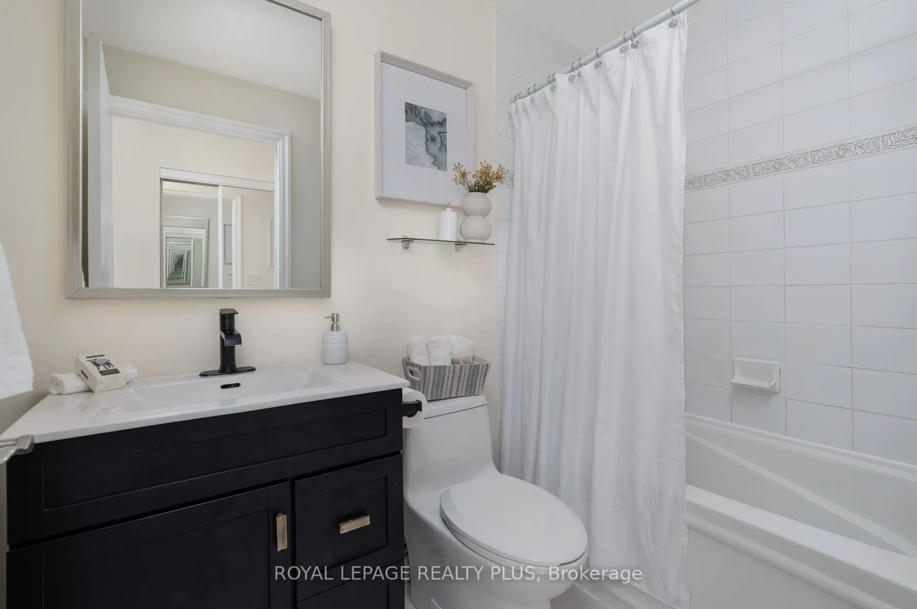 1359 Rathburn Road E, #903